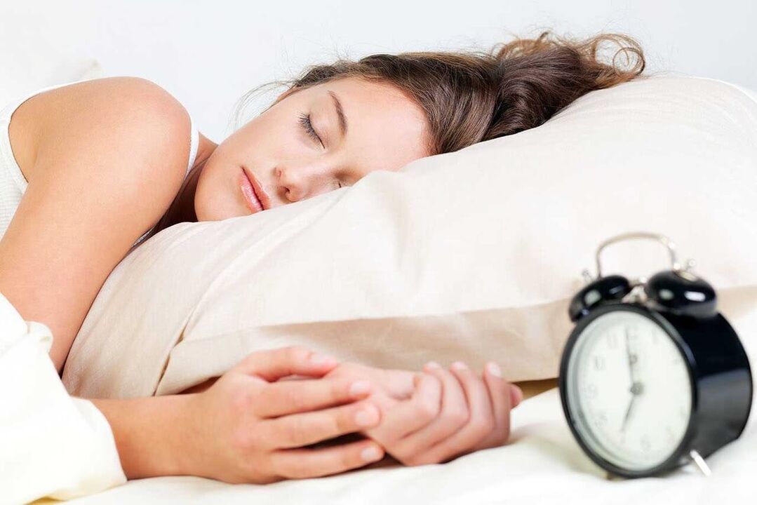 zdravý spánek a ranní cvičení pro hubnutí
