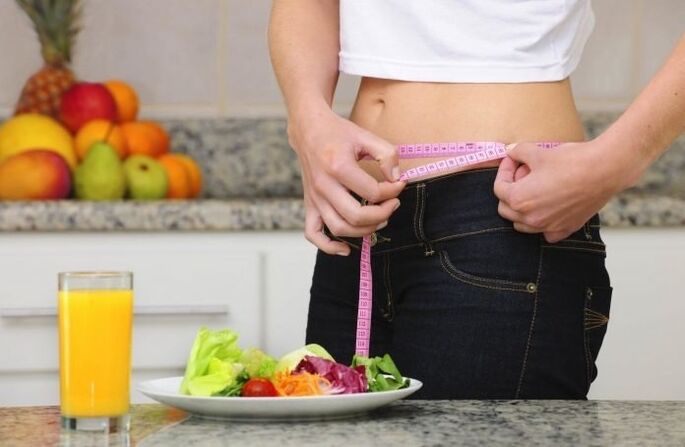 Dívka za týden ztratila 7 kg na správnou výživu