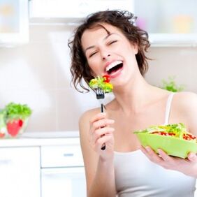 zeleninový salát na dietě se šesti okvětními lístky