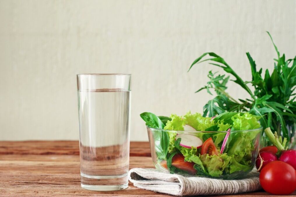 voda před jídlem je podstatou líné stravy